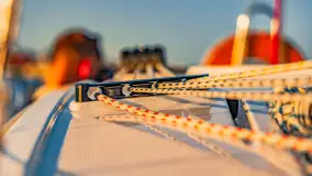 Zachód słońca nad jeziorem Ryńskim z pokładu żaglówki, czerwiec 2024 r. - zdjęcie 2