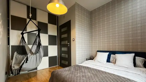 Apartament Ezuka w Giżycku: Idealne miejsce na wrześniowy wypoczynek na Mazurach - zdjęcie 3