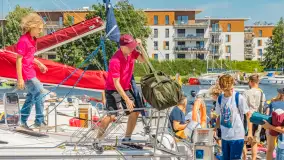 Żeglarska przygoda i rozwój emocjonalny: Unikalne obozy Ważka.net dla młodzieży - zdjęcie 33