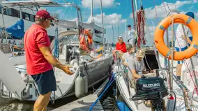 Żeglarska przygoda i rozwój emocjonalny: Unikalne obozy Ważka.net dla młodzieży - zdjęcie 19