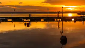 Wschód słońca nad jeziorem Niegocin w Wilkasach, grudzień 2024 r. - zdjęcie 13