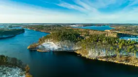 Zimowe jezioro Tajty i okolice z drona, styczeń 2025 r. - zdjęcie 28