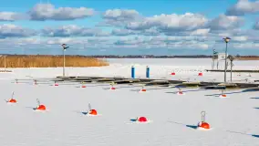 Niedzielne, zimowe popołudnie w Wilkasach nad Niegocinem, luty 2025 r. - zdjęcie 8