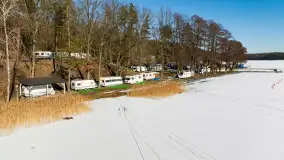 Port Pod Dębem w zimowym śnie i... białej odsłonie, luty 2025 r. - zdjęcie 6