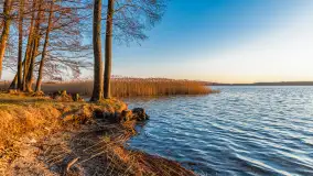 Zachód słońca nad jeziorem Mamry, Zwierzyniecki Róg, marzec 2025 r. - zdjęcie 4