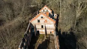 Ruiny pałacu w Prośnie, marzec 2025 r. - zdjęcie 11