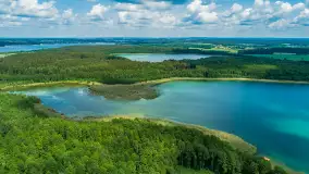 Jezioro Harsz położone blisko północnych szlaków WJM z drona - zdjęcie 20