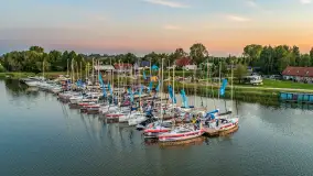 Zachód słońca z drona nad jeziorem Górkło, czerwiec 2025 r. - zdjęcie 10