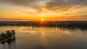 Zachód słońca nad jeziorem Bocznym, Rydzewo z lotu ptaka, lipiec 2025 r. - zdjęcie 32