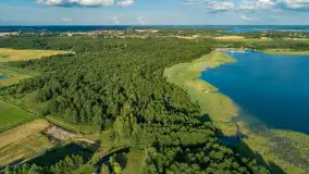 Port Mix Mamry nad jeziorem Mamry z lotu ptaka, lipiec 2025 r. - zdjęcie 7