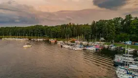 Zachód słońca nad jeziorem Kisajno, Łabędzi Ostrów, lipiec 2025 r. - zdjęcie 19