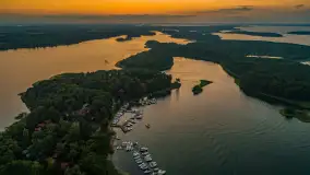Zachód słońca nad jeziorem Kisajno, Łabędzi Ostrów, lipiec 2025 r. - zdjęcie 15