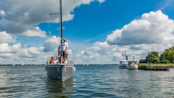 Jezioro Niegocin widziane z Wilkas, lipiec 2025 r.