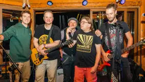 Jack Sparrow Band w tawernie Rozbitek, sierpień 2025 r. - zdjęcie 10