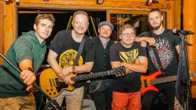 Jack Sparrow Band w tawernie Rozbitek, sierpień 2025 r. - zdjęcie 22