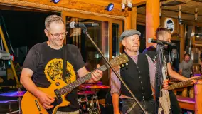 Jack Sparrow Band w tawernie Rozbitek, sierpień 2025 r. - zdjęcie 2