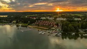 Ryn z lotu ptaka o zachodzie słońca, sierpień 2025 r. - zdjęcie 6