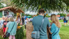 Dożynki Parafialno‑Gminne w Pozezdrzu, sierpień 20225 r. - zdjęcie 47