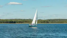 Jezioro Kisajno pełne jachtów, trwa żeglarski wrzesień 2025 - zdjęcie 24