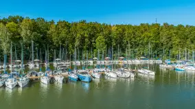 Pod Dębem nad jeziorem Nidzkim z lotu ptaka, sierpień 2025 r. - zdjęcie 24