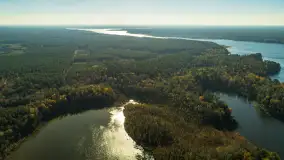 Barwy jesieni nad jeziorem Nidzkim i portem Pod Dębem, październik 2025 r. - zdjęcie 14