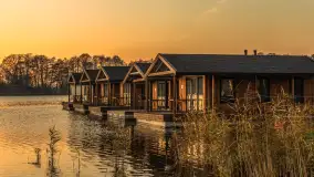 Zachód słońca, końcówka kolorów jesieni w Sztynorcie, listopad 2025 r. - zdjęcie 37