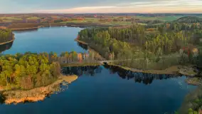 Zachód słońca nad jeziorem Gołdopiwo z drona, listopad 2025 r. - zdjęcie 39
