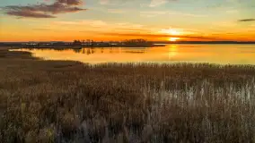 Zachód słońca nad jeziorem Gołdopiwo z drona, listopad 2025 r. - zdjęcie 9