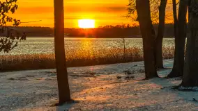 Zimowy zachód słońca nad jeziorem Kisajno, styczeń 2025 r. - zdjęcie 4