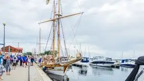 Oldtimery na wodzie w Giżycku: koncert, regaty i parada - zdjęcie 3