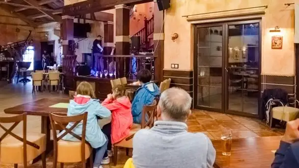 Zdjęcia: Załoga Dr. Bryga przybiła do portu Ognisty Ptak  - zdjęcie 6