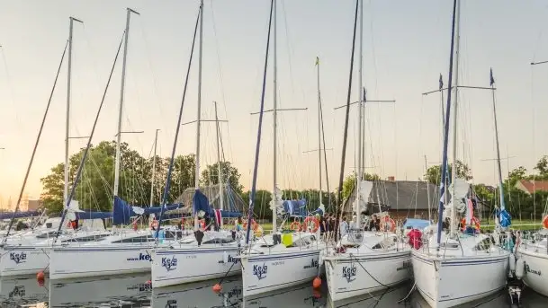 Zdjęcia: Zachód słońca w poetyckich dźwiękach muzycznego duetu  - zdjęcie 9