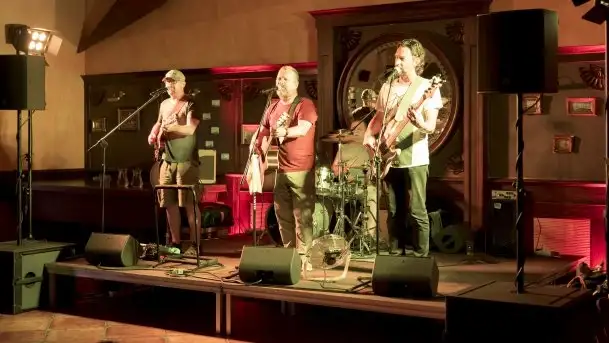 Zdjęcia: Tawerna Albatros wypełniła się po brzegi - zdjęcie 9