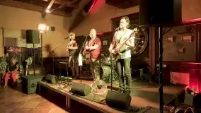 Zdjęcia: Tawerna Albatros wypełniła się po brzegi - zdjęcie 8