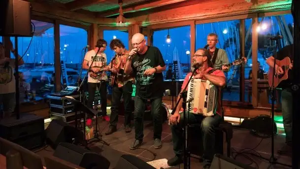 Zdjęcia: Port AZS-u oklaskiwał zespół Mechanicy Shanty - zdjęcie 9