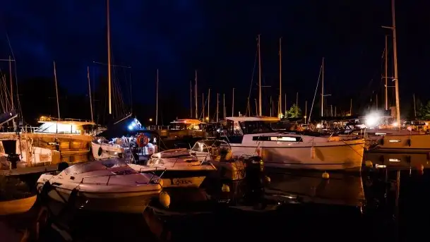 Zdjęcia: Żeglarska zabawa z Mazurskim Traktem w Tawernie Keja - zdjęcie 7