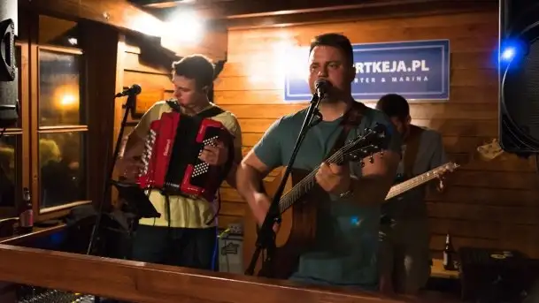 Zdjęcia: Szanty o współczesnym zabarwieniu w Tawernie Keja  - zdjęcie 9