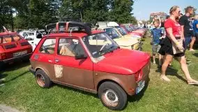 Zdjęcia:  Zlot "maluchów" w Giżycku. Nie ma klimy, ale jest klimat - zdjęcie 11