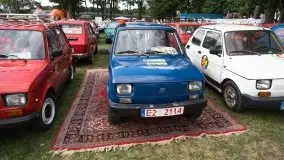 Zdjęcia:  Zlot "maluchów" w Giżycku. Nie ma klimy, ale jest klimat - zdjęcie 38