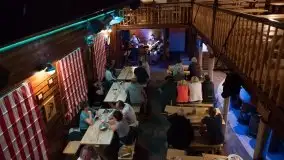 Zdjęcia: Muzyczne doświadczenie i powiew młodości w Tawernie Keja  - zdjęcie 6