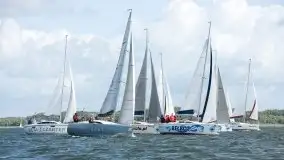 Zdjęcia: Silny wiatr i pięć wyścigów  - zdjęcie 7