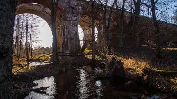 Zdjęcia: Mosty w Botkunach i Kiepojcach - tajemnicze i schowane w lasach - zdjęcie 4