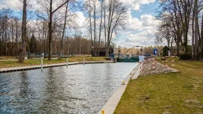 Śluza Karwik na początku kwietnia 2020