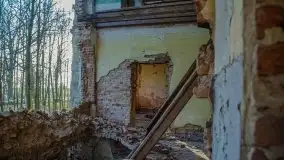 Niszczejąca perełka włoskiej architektury w Silginach - zdjęcie 26