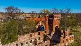 Zdjęcia: Pałac w Prośnie – monumentalna, romantyczna i tajemnicza ruina - zdjęcie 70