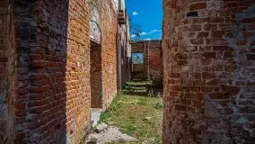 Zdjęcia: Pałac w Prośnie – monumentalna, romantyczna i tajemnicza ruina - zdjęcie 31