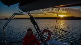 Zachód słońca podczas pływania jachtem Antila 30 - zdjęcie 27