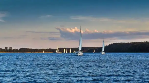 Zdjęcia: Poradnik - motorowodne Mazury - jezioro Mikołajskie - zdjęcie 7