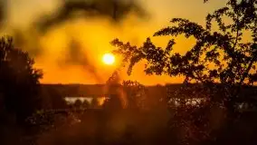 Zachód słońca widoczny z Grodzisko Święta Góra - zdjęcie 18