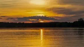 Zachód słońca, widok z wody na jezioro Święcajty - zdjęcie 14